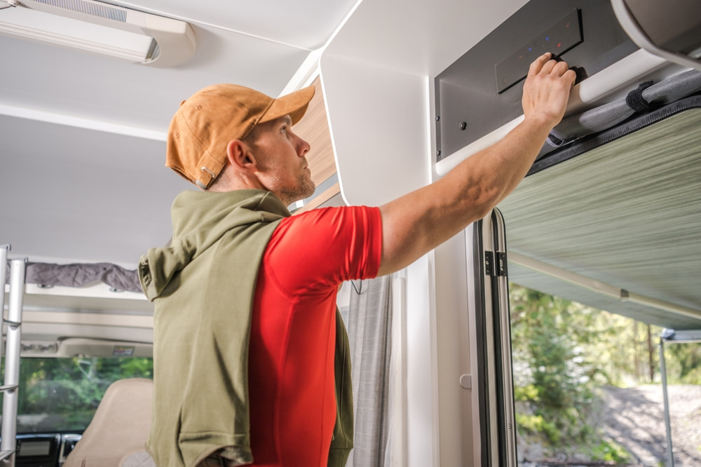 how long do rv ac units last