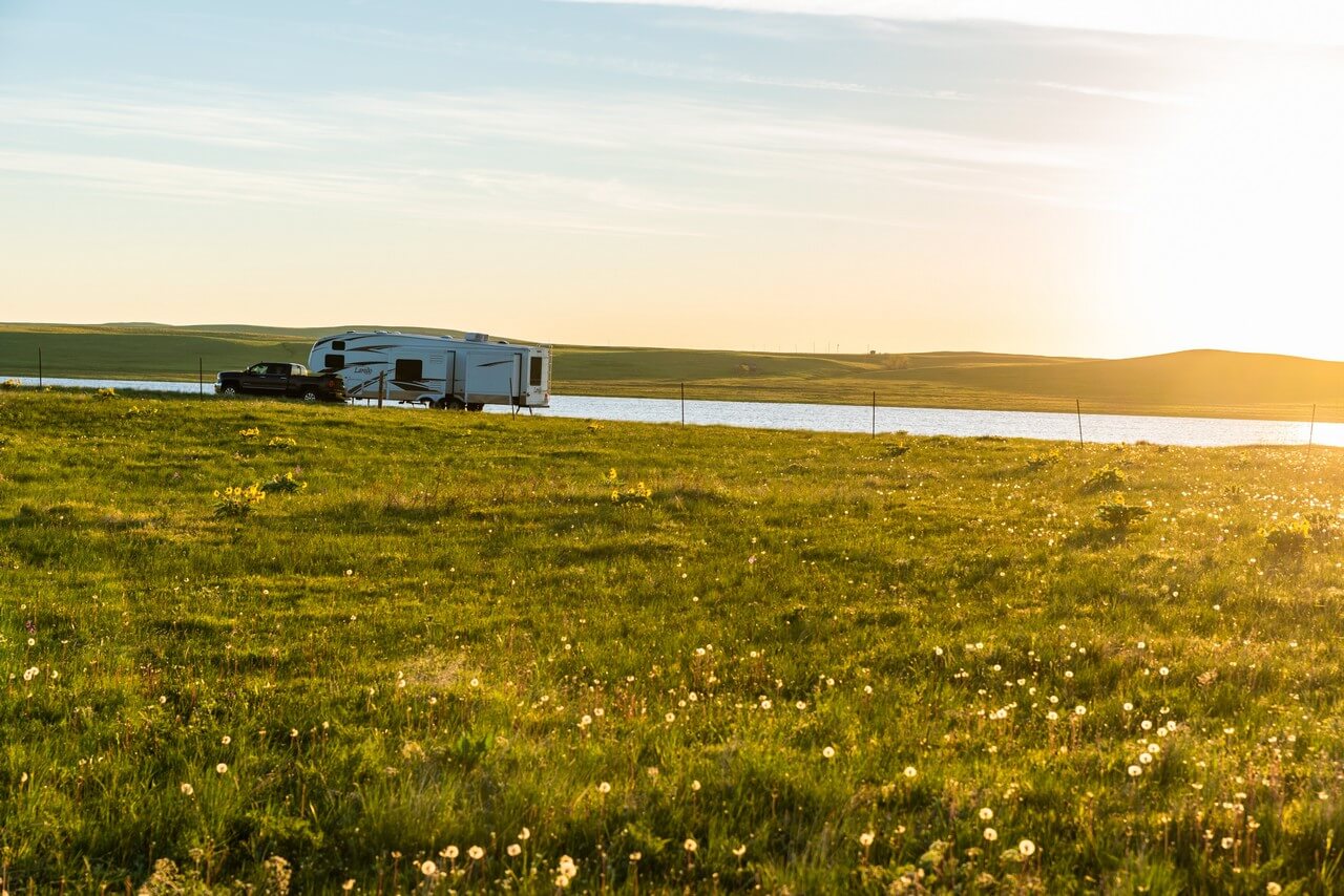 full scale repairs for fifth wheel rv